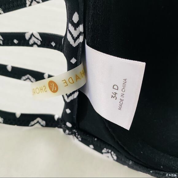 Shade & Shore | Halter push-up Bikini Top 34D - Picture 3 of 9